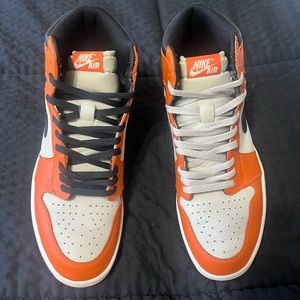 Jordan 1 shattered backboard